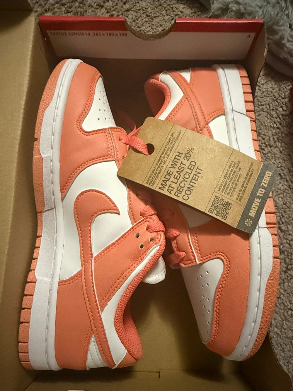 Nike Low-Top Sneakers in Mango and White